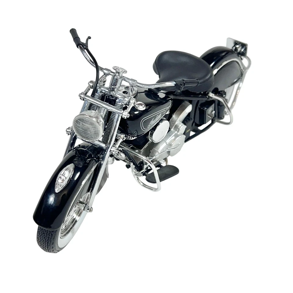 Guiloy 1948 Indian Chief Motorcycle 1/10 Scale Diecast Model Bike Black Chrome  - Image 2 of 4