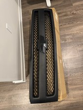 For Chevrolet Silverado 1500 2007-2013 Front Bumper Grille Gloss Black 19303978 For Chevrolet Silverado 1500 2007-2013 Front Bumper Grille Gloss Black 19303978