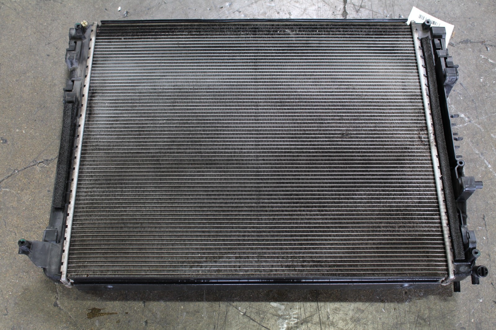 Maserati Ghibli, Radiator, Broken Mount, Used, P/N 670038340