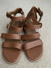 Eurosoft By Sofft Brown Tan Cognac Sandal Sz 8.5
