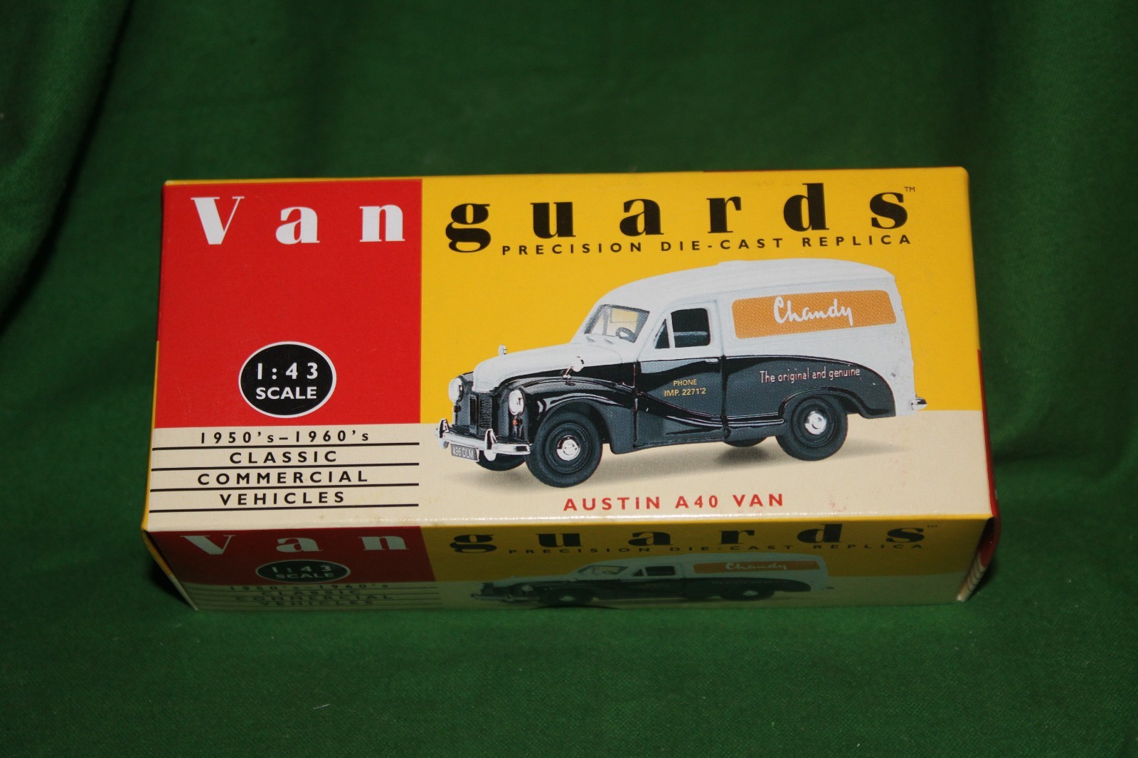 LLEDO VANGUARDS AUSTIN A40 VAN WHITBREAD CHANDY LIVERY 1/43 #VA3011