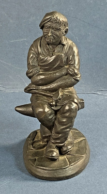 Heredites Kaltguss Bronze Schmied ruht auf Amboss Figur