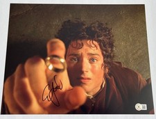 ELIJAH WOOD SIGNED LORD OF THE RINGS 11x14 PHOTO BECKETT COA & EXACT VIDEO PROOF