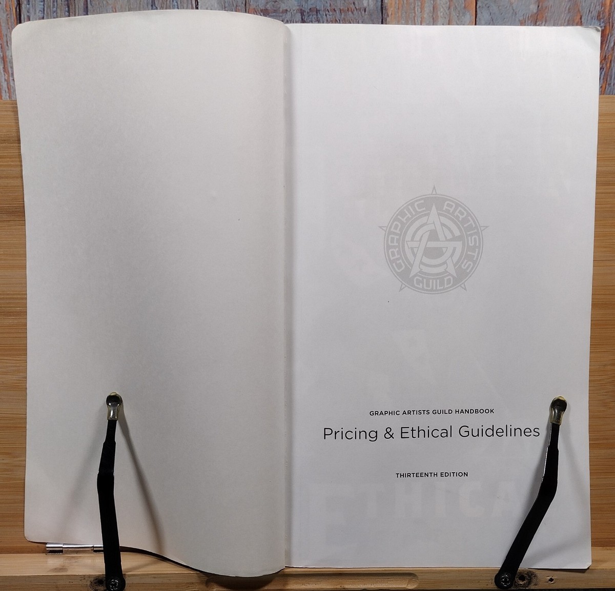 Graphic Artist's Guild Handbook of Pricing and Ethical Guidelines