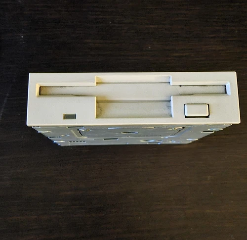 Lettore Y-E Data YD 702D Floppy Disk Drive 3.5" 1.44 MB Interno IDE PC Desktop
