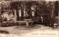 Old postcard Ermenonville - Le Parc, Table des Amoureaux FRANCE (1020479)