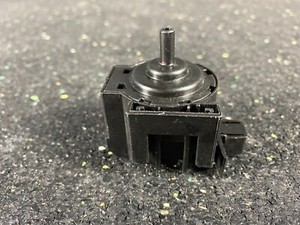 Koenic KWM 8212 C INV / Niveauregler Druckwächter Teile Nr. DC5V10mA #526-7