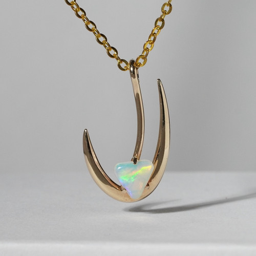 Vintage Australia Solid Crystal Opal 9ct Gold Anchor Pendant Modernist