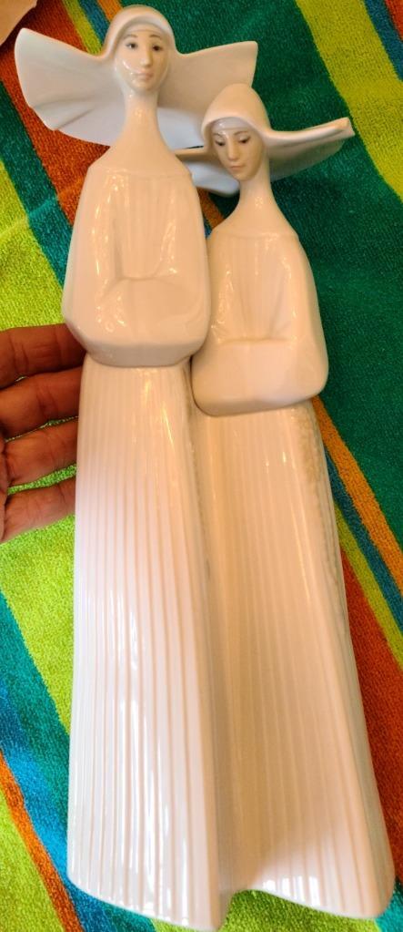 Nuns, Ribbed, by Lladro – VGC – C-21-X – NO BOX – STYLE 4611