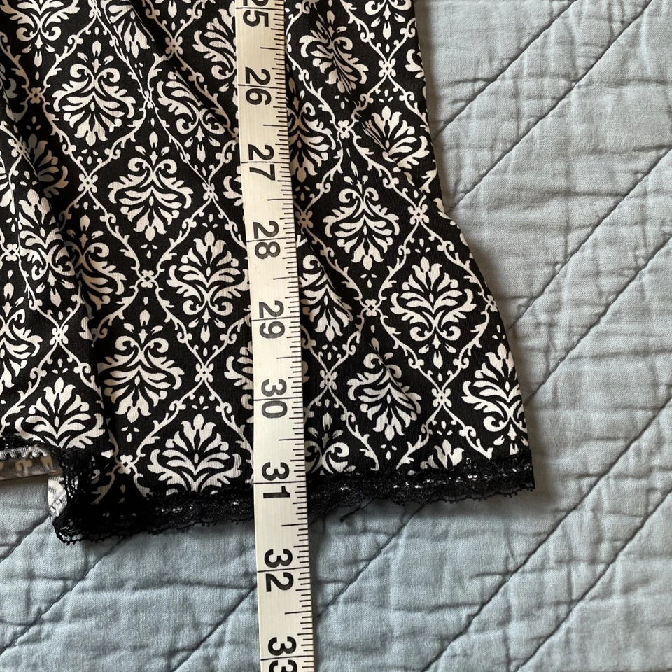 Camisón Laura Ashley Chemise camisón vestido sin mangas para mujer talla mediana gris floral Foto 4 de 4