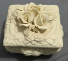 Vintage Ivory Rose Trinket Box with 3-D Roses Ceramic, Porcelain or Glass  3.5"