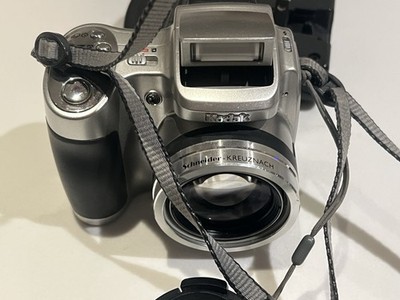 Kodak EasyShare Z710 7.1MP Digital Camera Needs Battery Includes Charger Read