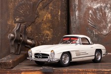 Mercedes-Benz 300 SL Hardtop W198 II (White) [CMC] 1:18 scale