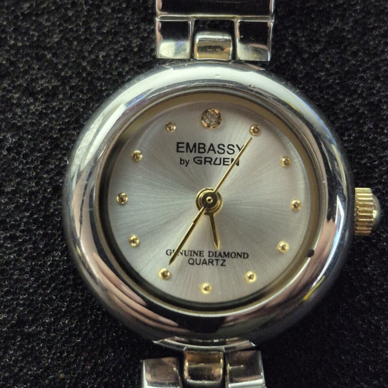 Embassy by Gruen Diamond Quartz - Gem display picture 2