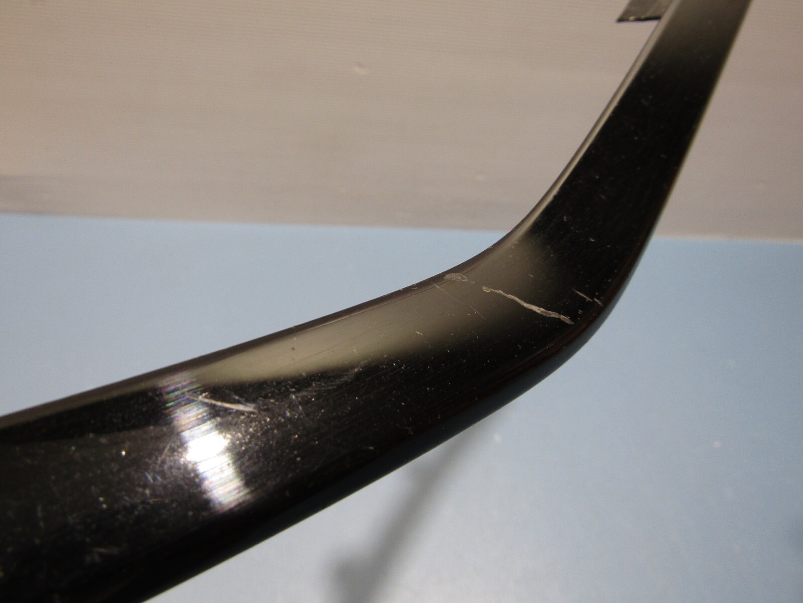 MERCEDES BENZ Cls-63 W218 Front Bumper Right Moulding Chrome  