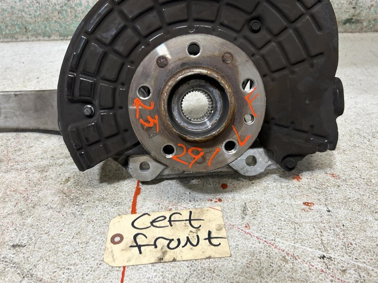 2022 MASERATI LEVANTE Driver Left Side Front Spindle Knuckle OEM