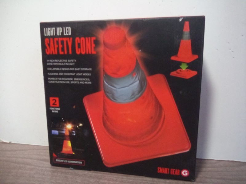 Smart Gear STG-6240-MX 17-Inch Portable Light Up LED Safety Cone