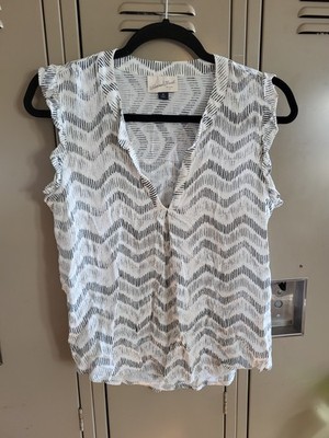 Universal Thread Sleeveless V-Neck Top Women's Cream Black Chevron Rayon Sz XS