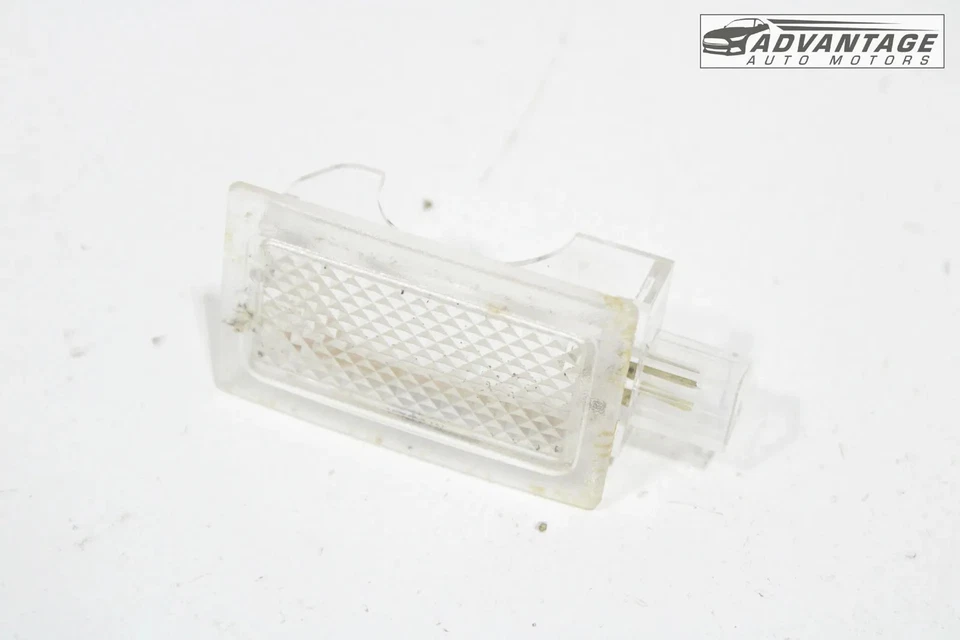 Dodge Charger 2012-2023 panel de puerta interior cortesía luz lámpara 68145004aa oem Foto 2 de 4