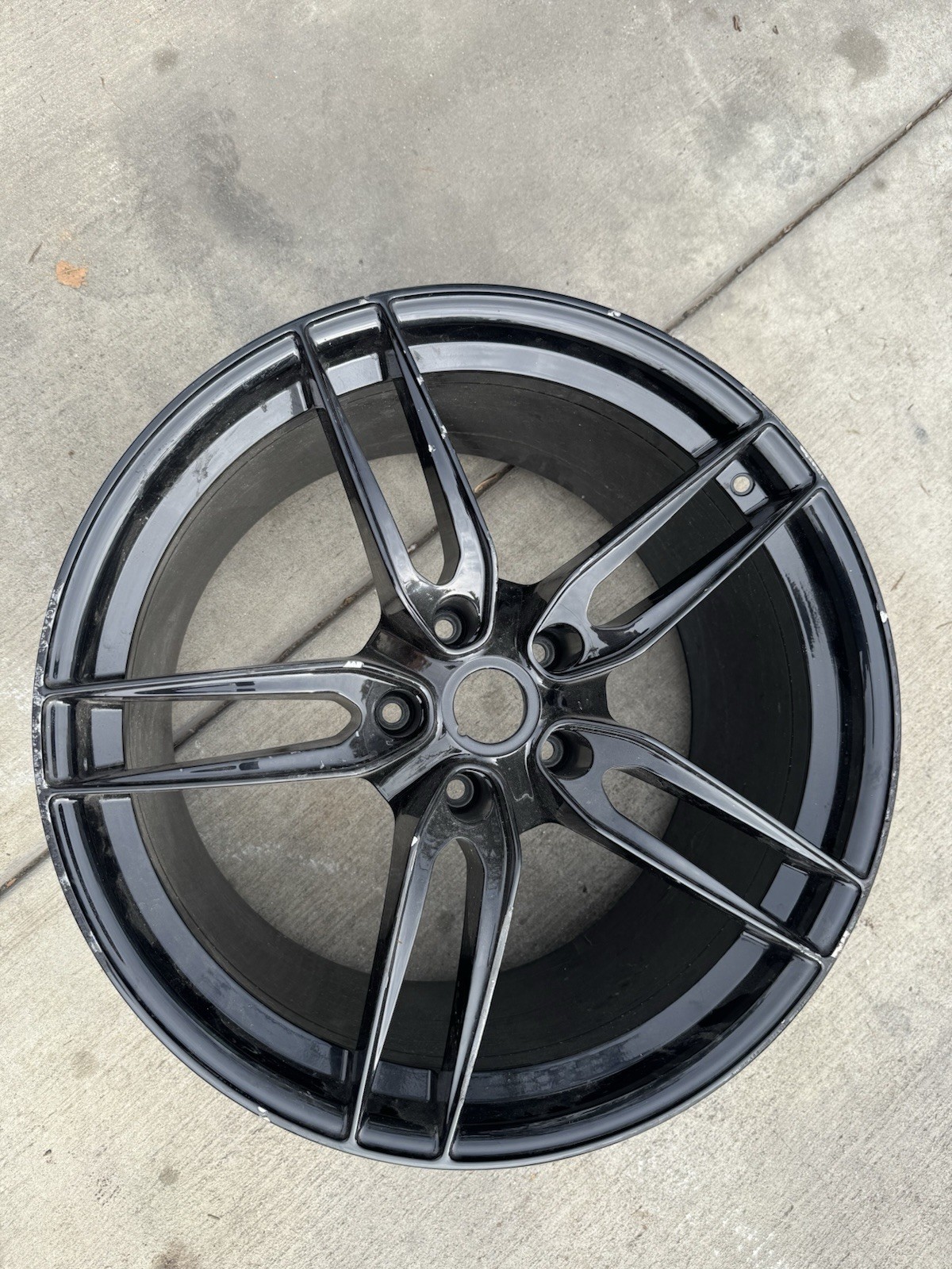 OEM Aston Martin DBS Superleggera 22" Rear Wheel Rim KY73-9965G-KA KY739965GKA
