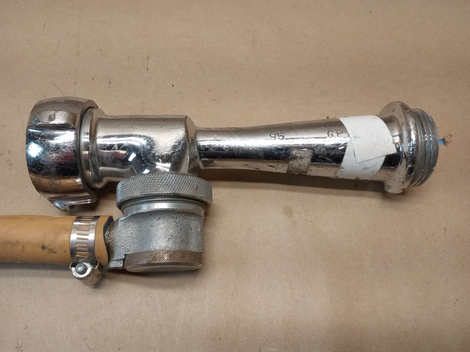 De colección Akron Latón Estilo Manguera contra Incendios Espuma Proporcionador Eductor Bomberos 95GPM Foto 2 de 4