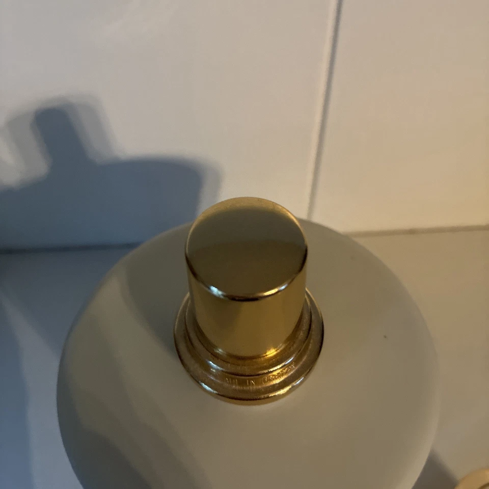 美丽的 Lampe Berger 香氛灯 7 英寸奶油色和金色卷轴瓷器 — 第 4/4 张图片