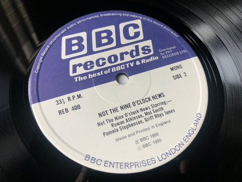 NOT THE 9 O'CLOCK NEWS VG(sleeve) / EX VINYL LP / First Pressing 1980 - Imagen 10 de 11