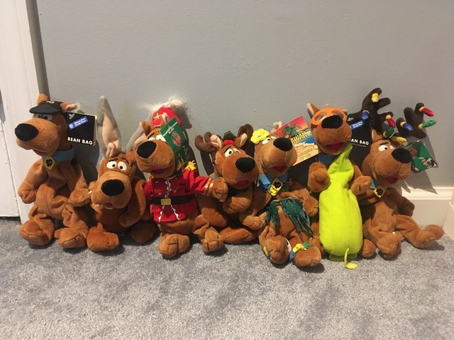 1998 Warner Brothers Studio Plush Nutcracker Scooby Doo For Sale