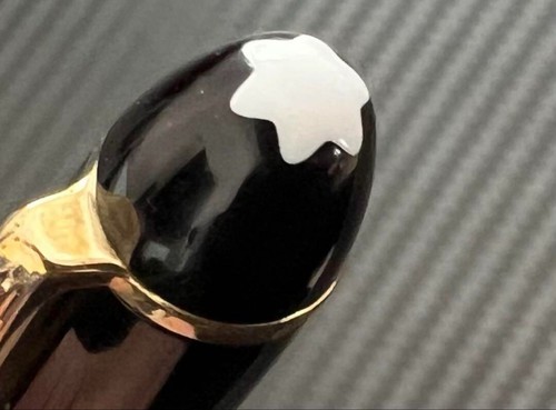 Montblanc Meisterstuck 146 Fountain Pen 14K All Gold M Medium Nib - Picture 4 of 9