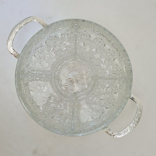 Crystal Sectional Dish on a Silver Plated Stand, Vtg Cut Glass Hors-d'ouvre - Picture 4 of 10