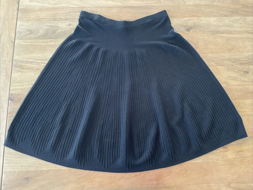 Falda Saks Fifth Avenue Negra Línea A Mujer Mediana Elastizada Abstracta Bordada Foto 3 de 4