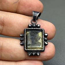 WONDERFUL ANCIENT ROMAN SOLID SILVER PENDENT WITH KING INTAGLIO