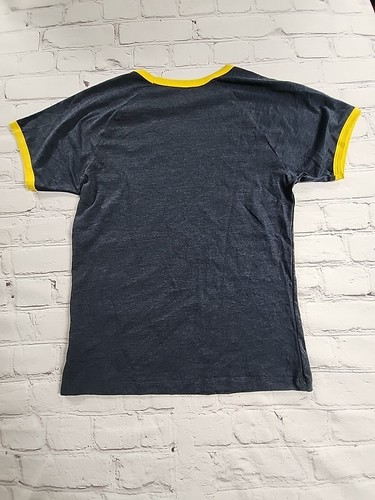 Women's MLB Milwaukee Brewers T-Shirt Low Round Neck Soft Tee Size Medium - NEW - Picture 8 of 8