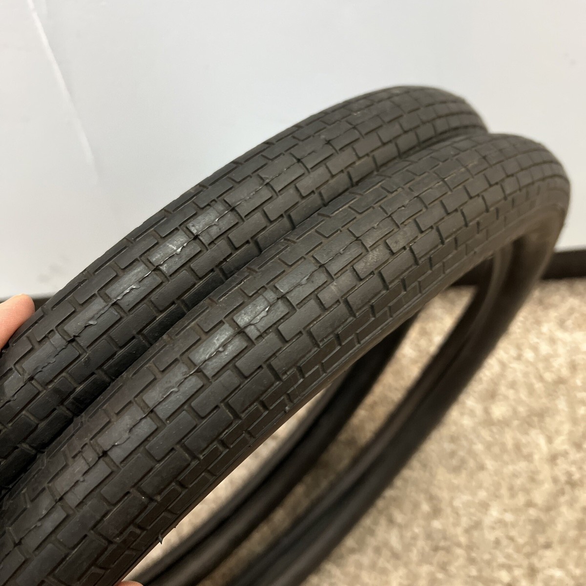 Schwinn Typhoon Cord 20 X 2,125 Ballon USA Tires Set BW pour Schwinn Typhoon Cord 20 X 2,125 Ballon USA Tires Set BW pour