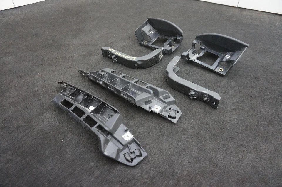 Juego soportes parachoques trasero izquierdo derecho 97050563502 Porsche Panamera 2010-16 Foto 2 de 4