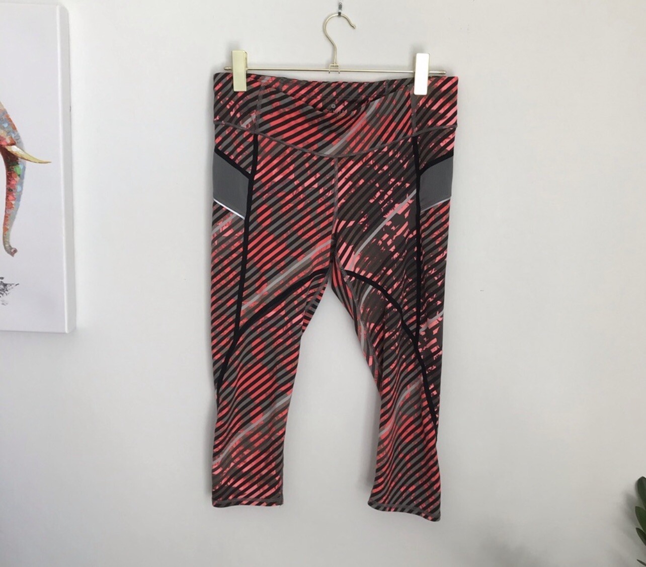 Athleta Radical Stripe Pattern Capri Leggings Siz… - image 1