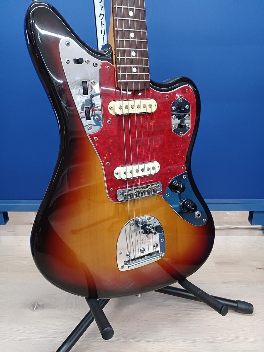 FENDER JAGUAR Used Basswood body Maple neck Rosewood fingerboard