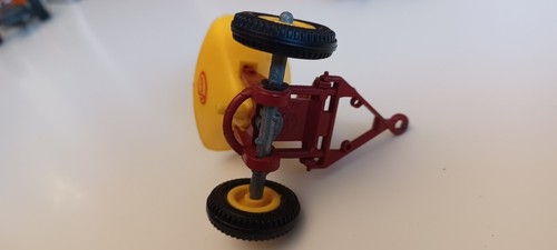 BRITAINS 1:32 SCALE ORANGE FIAT 880DT TRACTOR WITH VICON SPREADER FOR SPARES! - Picture 9 of 10