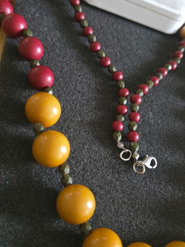 Collana lunga di perle in legno vintage - Foto 4 di 7