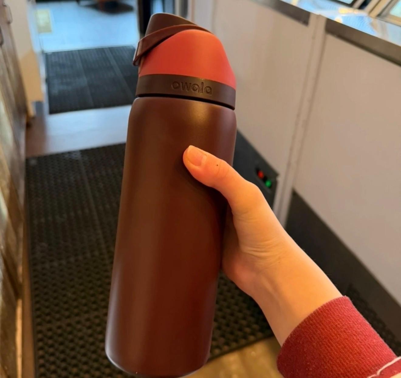 Owala FreeSip Insulated Stainless Steel Water Bottle  Straw Travel 32oz 24oz