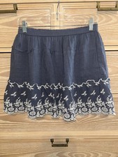 Abercrombie Fitch Women s Skirt Blue Floral Embroidered Ruffle Hem Size Small