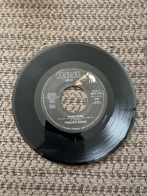 45- RPM Pseudo Echo: Funky Town / Lies are Nothing RCA 5217-7-R