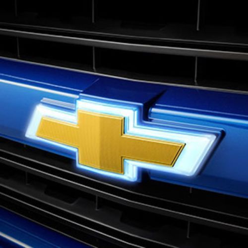 2016-2018 Silverado HD Illuminated Front Grille Gold Bowtie Emblem 84518366 OE - Picture 1 of 9