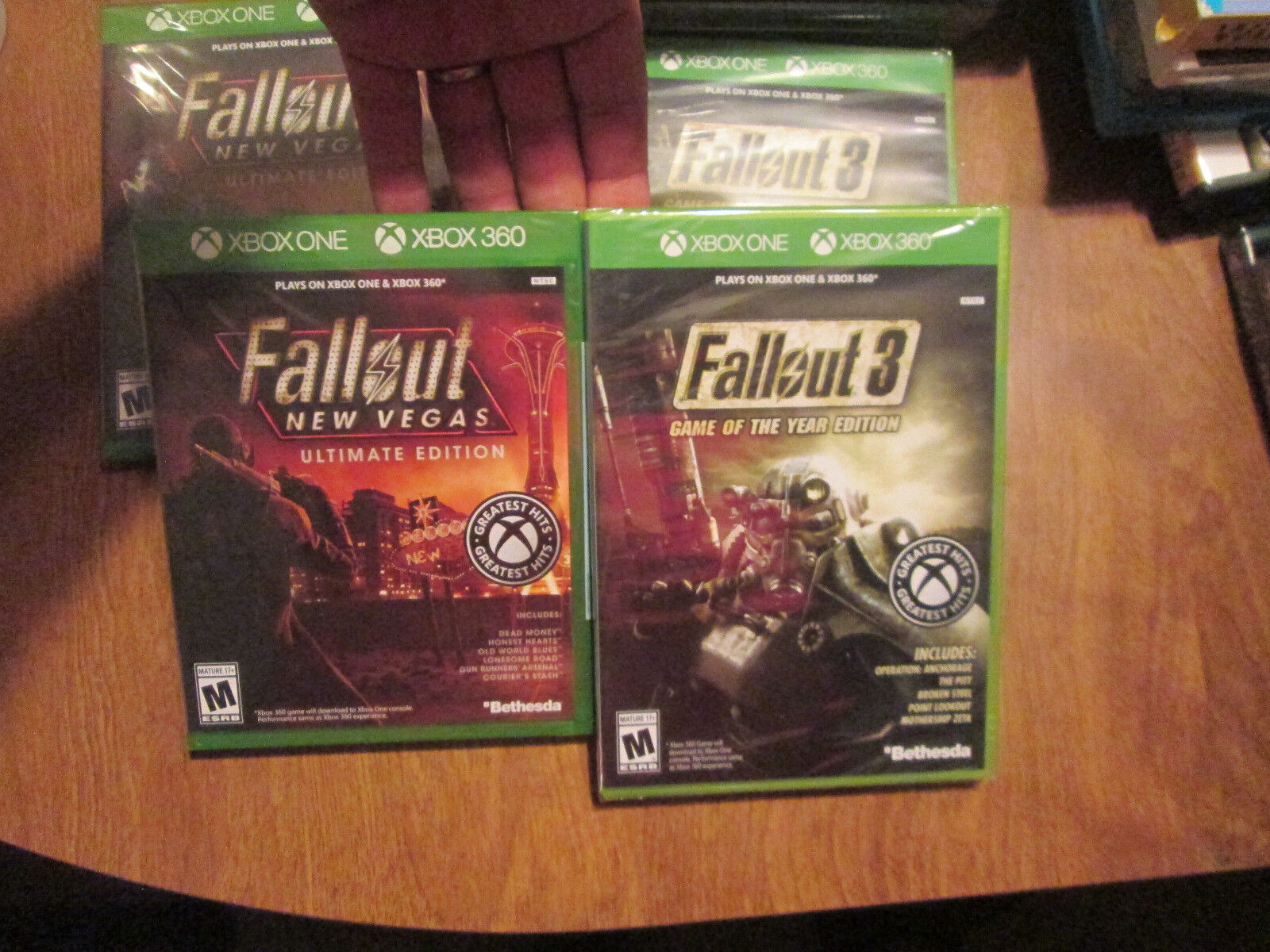 anders Zweet Bek Fallout 3 Game of the Year & New Vegas Ultimate Edition XBOX ONE XBOX 360  LOT 93155129672 | eBay