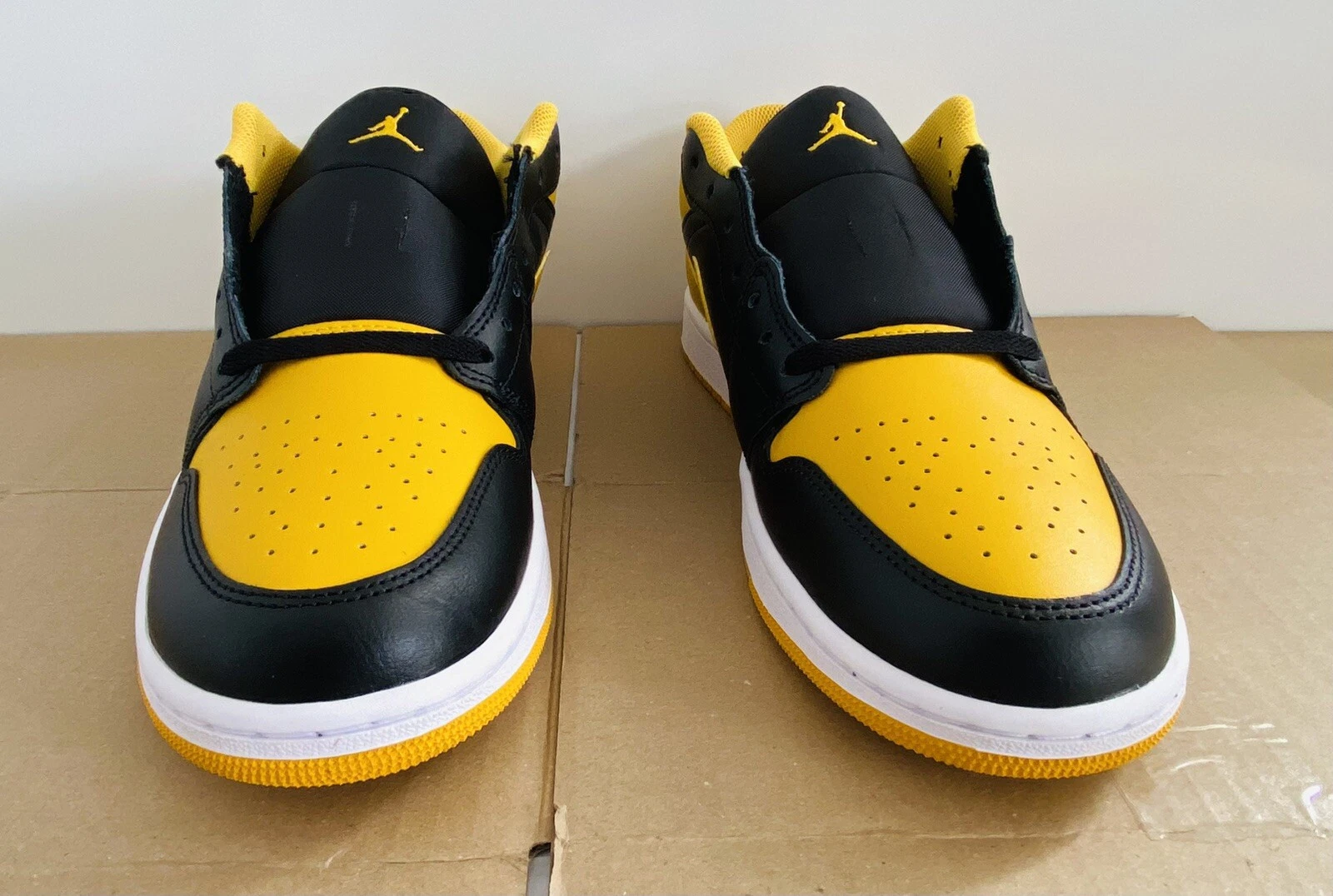 Originali Nike Air Jordan 1 basse giallo ocra bianco UK 10 US 11 EU 45