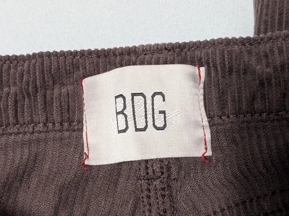 BDG URBAN OUTFITTERS HIGH & WIDE CORDUROY Women 26 Brown Cotton Pants - Image 4 of 4