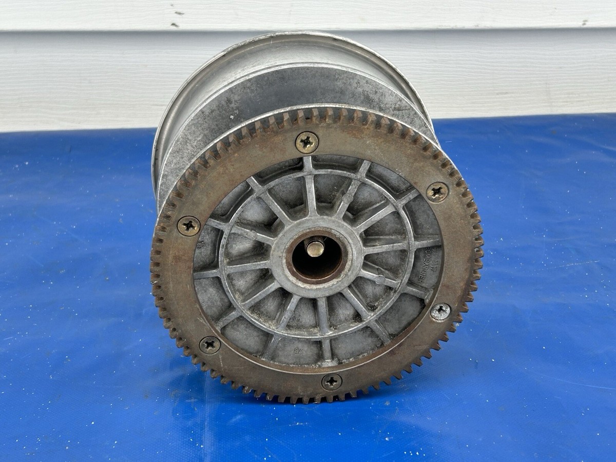 Ski-Doo Primary Drive Clutch W/Ring Gear Safari Blizzard TNT