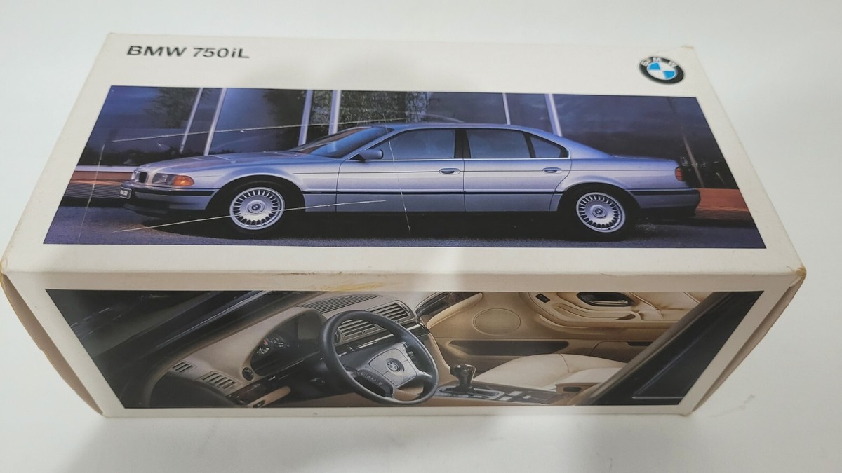 Minichamps super rarities Paul&#39;s model art official/エイ出版社（大型本） Minichamps super rarities Paul's model art official/エイ出版