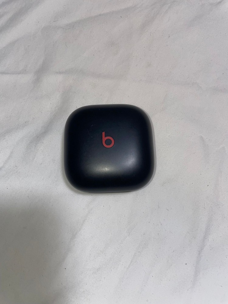 ORIGINAL BLACK BEATS FIT PRO WIRELESS EARBUDS CHARGING CASE ONLY AUTHENTIC