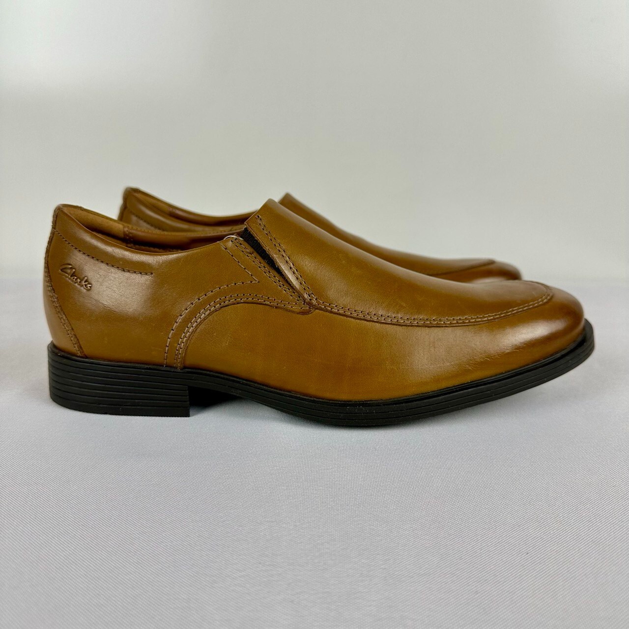 Clarks Whiddon Men's Size 7 Dark Tan Leather Slip-On Loafers for Comfort